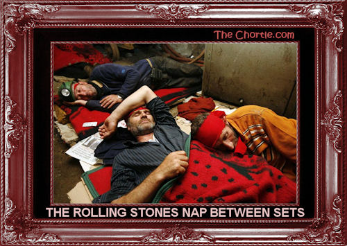 The Rolling Stones nap between sets