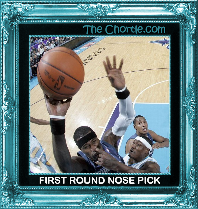First round nose pick